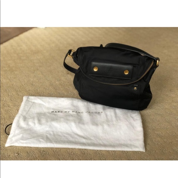 Marc by Marc Jacobs ‘Preppy-Sasha’ Nylon Crossbody - Picture 2 of 8